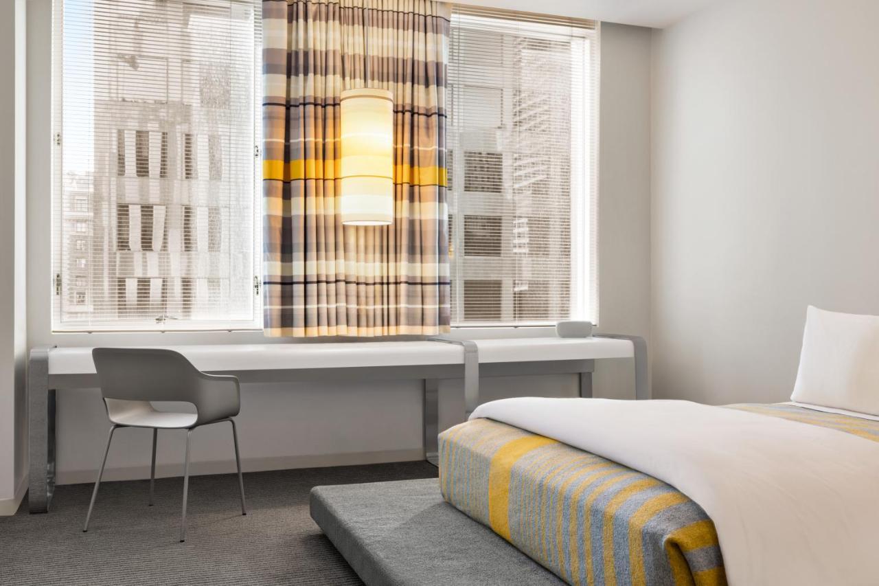Hotel The Delphi Downtown La